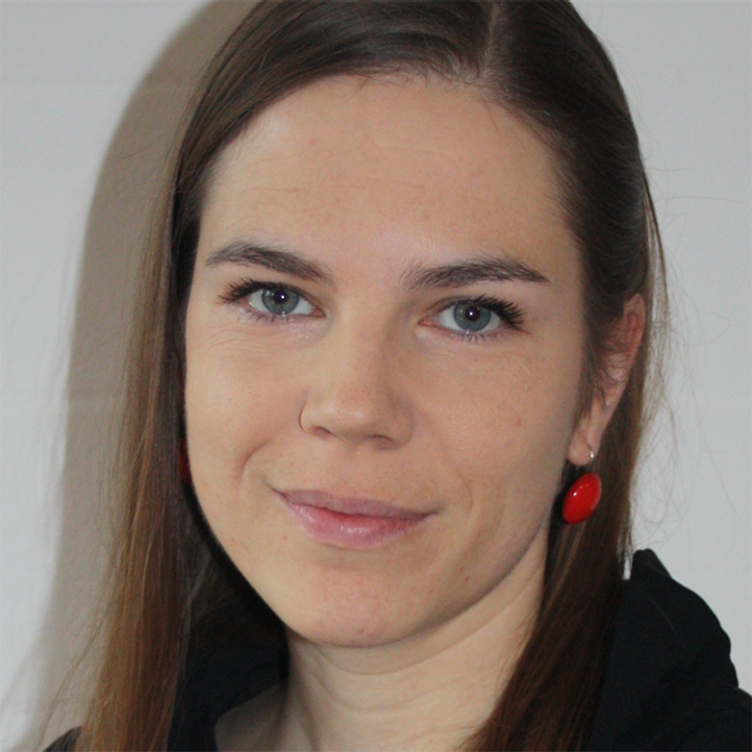 Dr. Katharina Gapp